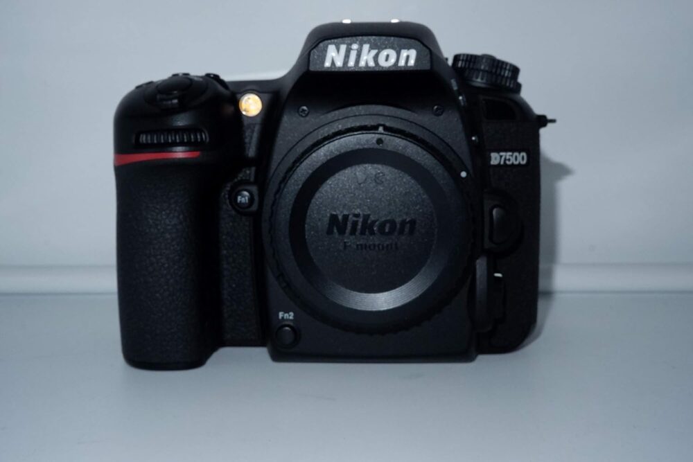 Nikon D7500 DX-Format Digital SLR Body - Image 3