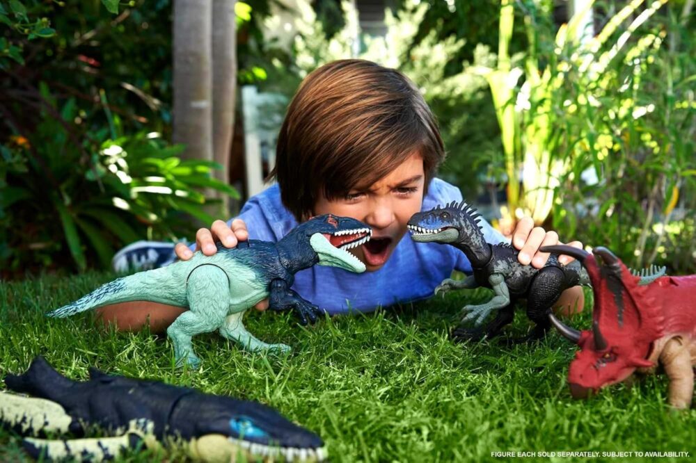 Mattel Jurassic World Wild Roar Dinosaur Toy with Sound & Attack Move, Eocarcharia Posable Action Figure Includes Digital Play, 11 inches Long - Image 3